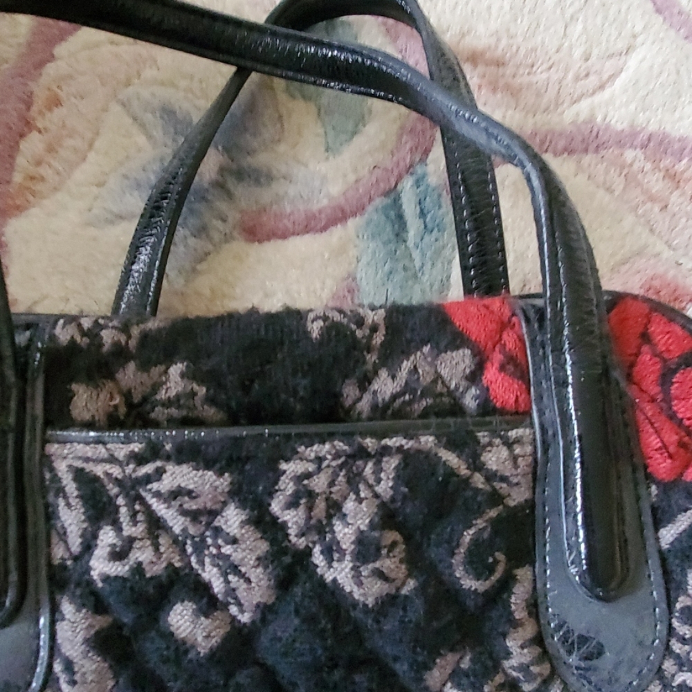 Vera bradley Bag rare preloved condition not made anymore , gorgeous pre loved ❤ - Picture 4 of 4